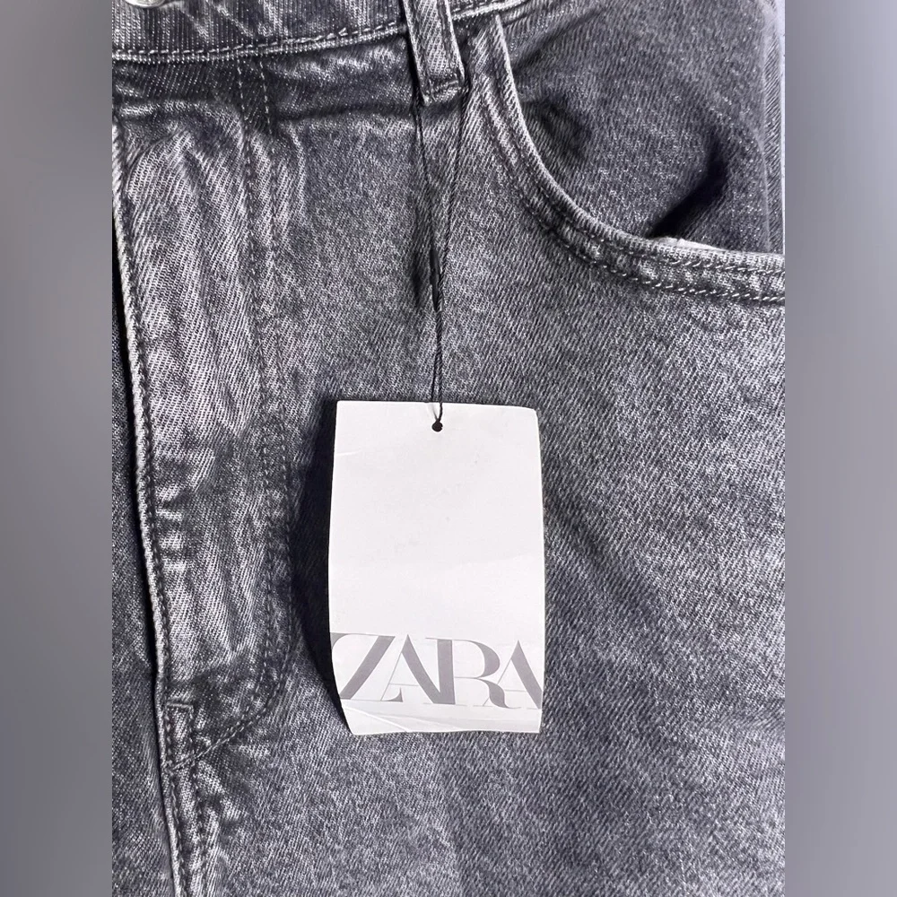 ZARA MOM HIGH RISE SHORTS in BLACK WASHED COLOR. SIZE 14. NWT